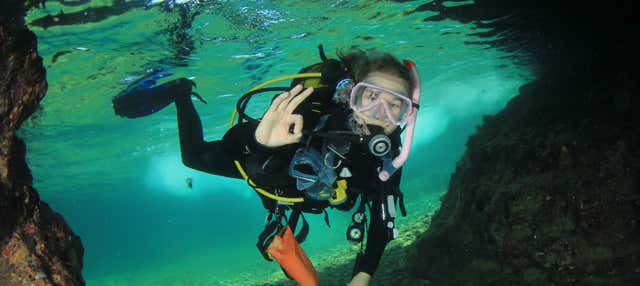 Bautismo de buceo en la playa de Migjorn en Formentera