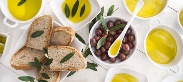 Cata de aceites con desayuno molinero en Cordoba