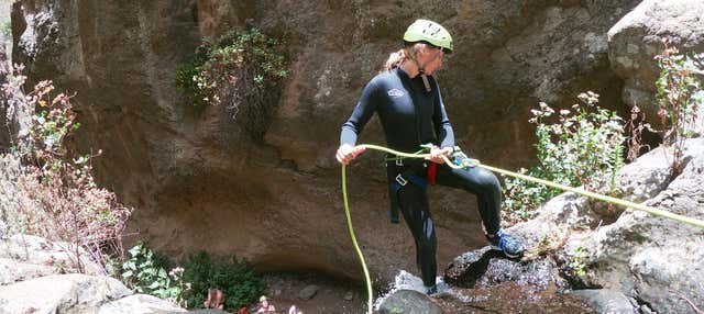 Descenso de cañones en el barranco de los Cernícalos en Telde