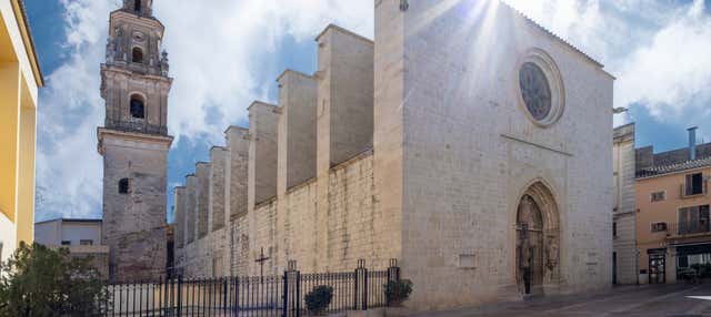 Entrada a la colegiata de Santa María en Gandia
