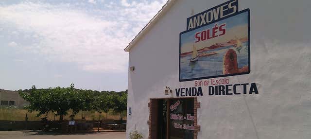 Entrada a la Fábrica-Museo de anchoas Solés en La Escala