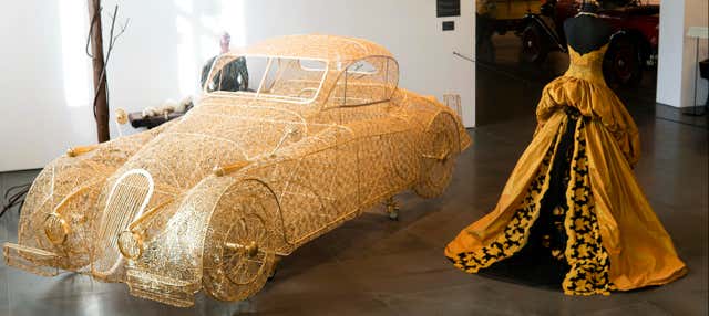 Entrada al Museo del Automóvil y la Moda en Malaga