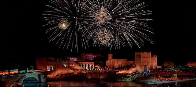 Entradas a Puy Du Fou y El Sueño de Toledo + Autobús desde Toledo en Toledo