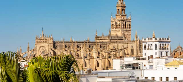 Entradas al Alcázar, la Catedral y la Giralda con audioguía en Sevilla