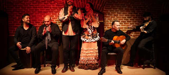 Espectáculo en la cueva histórica Essential Flamenco en Madrid