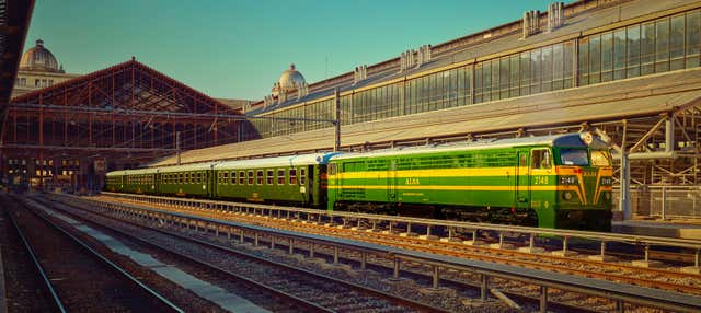Excursión a El Escorial en el tren de Felipe II en Madrid