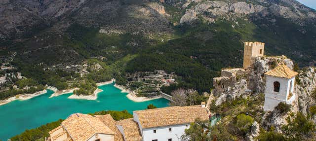 Excursión a Guadalest y las Fuentes del Algar en Alicante