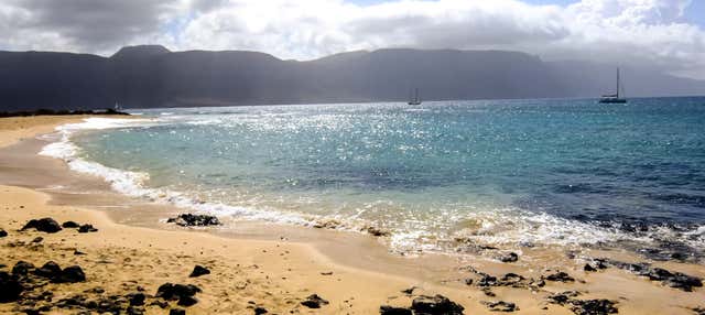 Excursión a La Graciosa + Paseo en velero en Arrecife