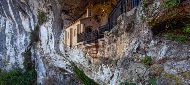 Excursión a los lagos de Covadonga, Cangas de Onís y Lastres en Gijon