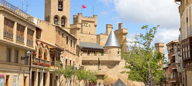 Excursión a Olite y Ujué en Pamplona