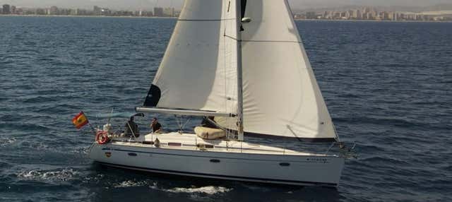 Excursión privada a Tabarca en velero en Alicante