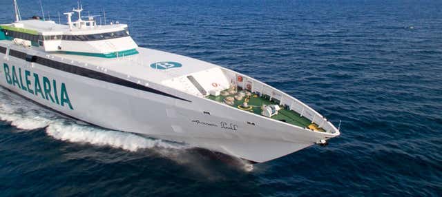 Ferry a Menorca con Baleària desde Alcudia en Alcudia