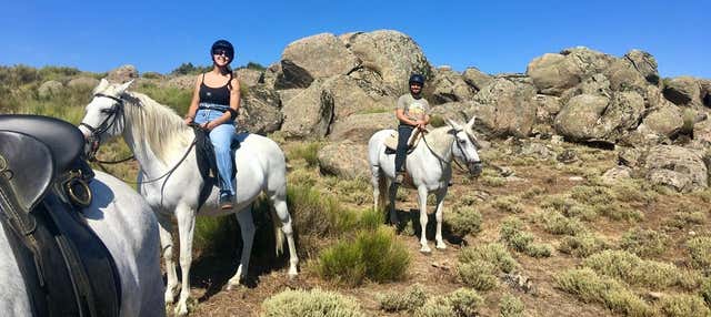 Paseo a caballo por el bosque vetón de Cabezabellosa en Cabezabellosa