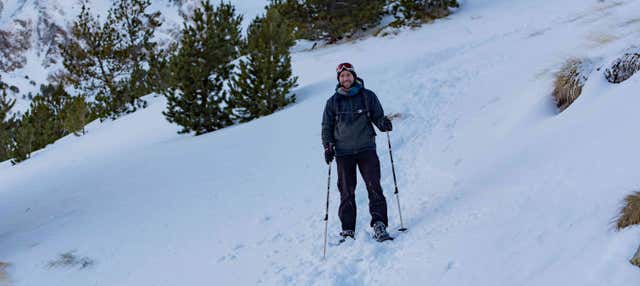Paseo con raquetas de nieve por el Alto Pirineo en Espot