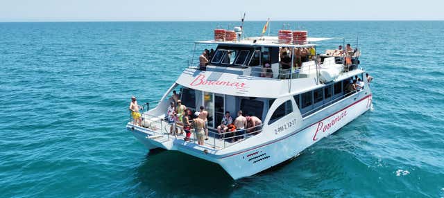 Paseo en barco con degustación de mejillones en Denia