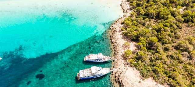 Paseo en barco por las calas del sur de Menorca en Ciudadela