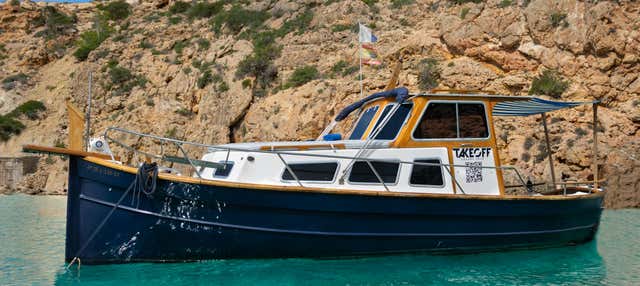 Paseo en barco privado por Cala Bassa e isla Conejera en San Antonio Abad