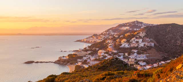 Paseo en catamarán al atardecer por la bahía de Rosas en Rosas