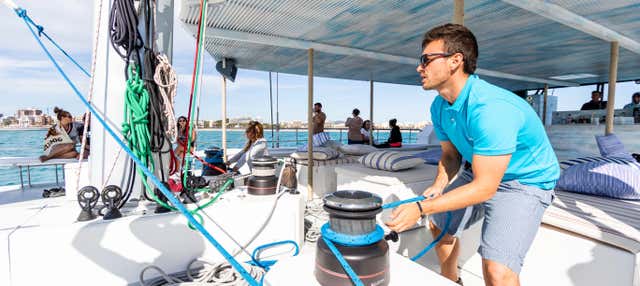 Paseo en catamarán por la bahía de Palma en El Arenal