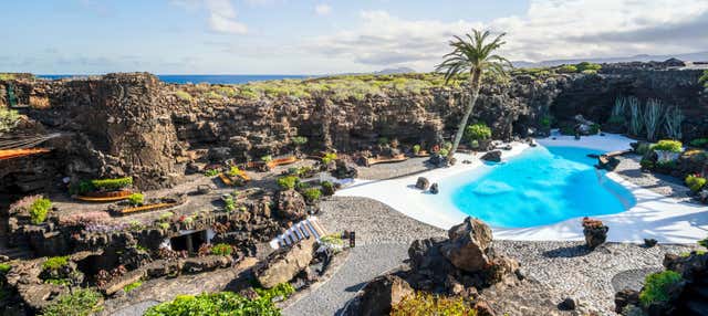 Timanfaya, Jameos del Agua, La Geria y Charco de los Clicos en Playa Blanca