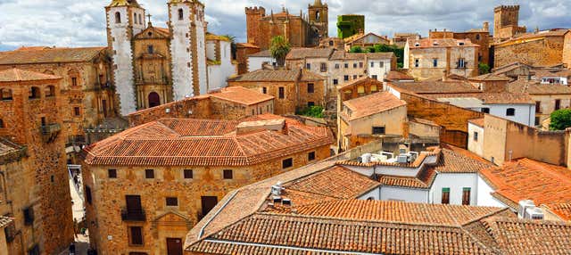 Tour de Cáceres al completo con entradas en Caceres