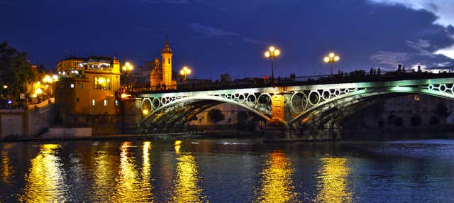 Tour de misterios y leyendas de Triana en Sevilla