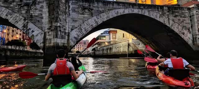 Tour en kayak por Bilbao en Bilbao