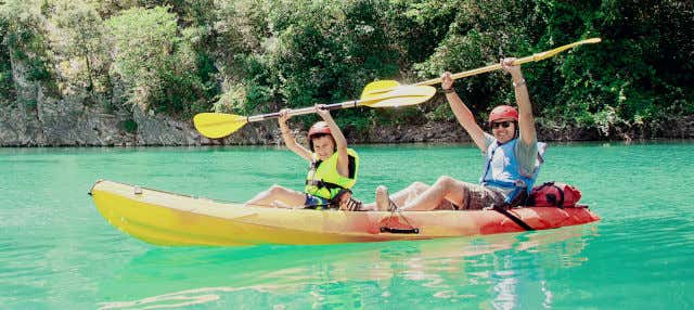 Tour en kayak por el embalse del Tranco en Hornos