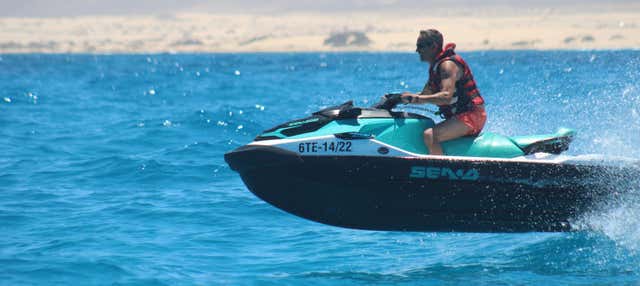 Tour en moto de agua por Corralejo y la isla de Lobos en Corralejo