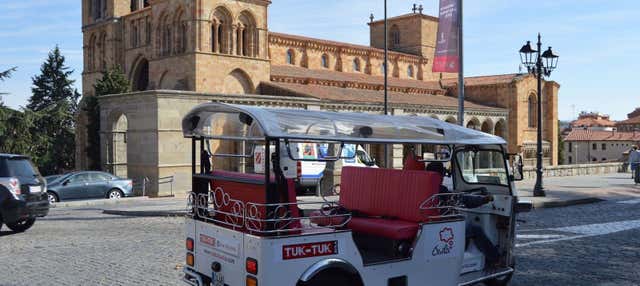 Tour en tuk tuk por Ávila en Avila