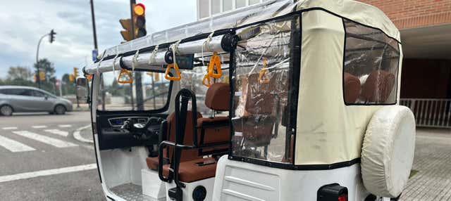 Tour en tuk tuk por Gijón en Gijon