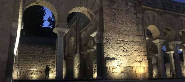 Tour nocturno por Medina Azahara en Cordoba