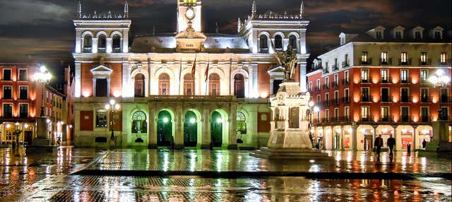 Tour nocturno Ríos de Luz en Valladolid