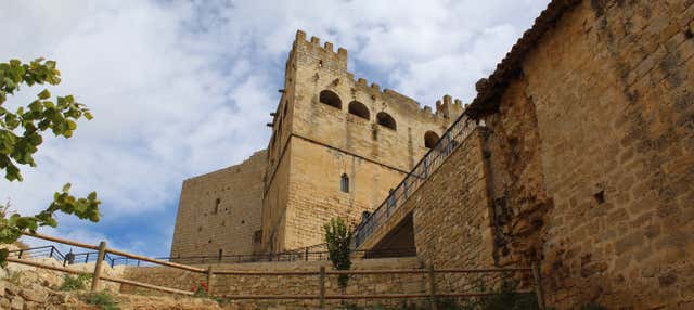 Tour por el castillo e iglesia de Santa María la Mayor en Valderrobres