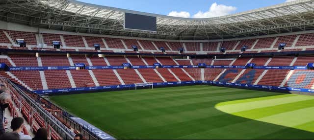 Tour por El Sadar, el estadio del CA Osasuna en Pamplona