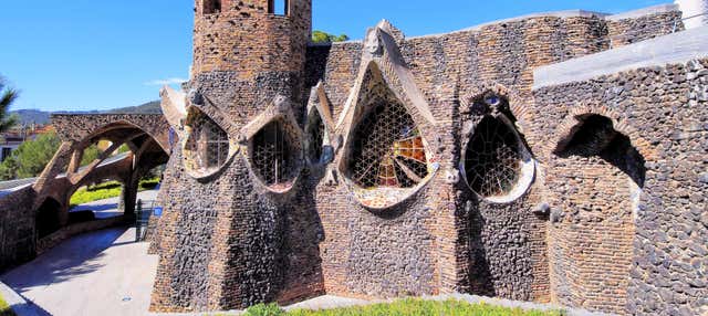 Tour por la Colonia Güell y Cripta de Gaudí en Barcelona