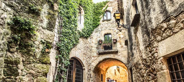 Tour por la Costa Brava y sus pueblos medievales en Gerona