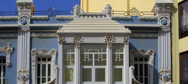 Tour por la Melilla modernista en Melilla