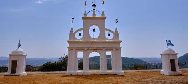 Tour por la Peña de Arias Montano y las cuevas de Alájar en Alajar