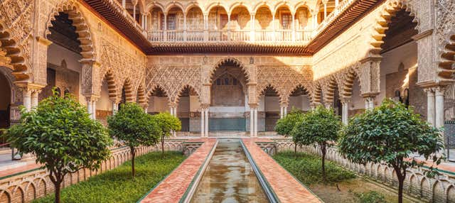 Tour privado por el Alcázar, la Catedral y la Giralda en Sevilla