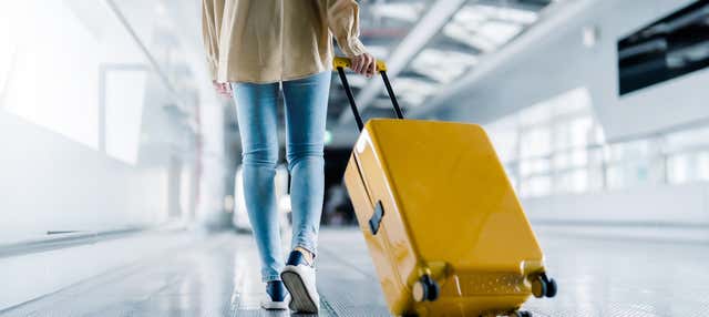Traslado privado entre el aeropuerto de Ibiza y Formentera en Ibiza Ciudad