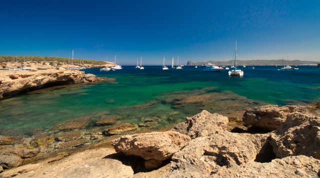 Traslados en Cala Bassa en Cala Bassa