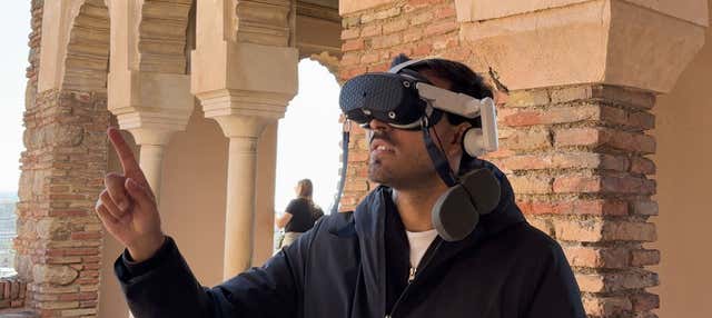 Visita a la Alcazaba con gafas de realidad virtual en Malaga