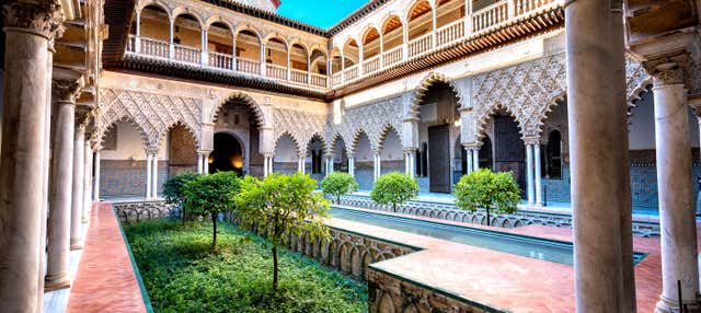 Visita guiada por el Alcázar a primera hora en Sevilla