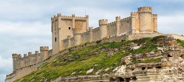 Visita guiada por el castillo de Peñafiel + Museo del Vino en Penafiel
