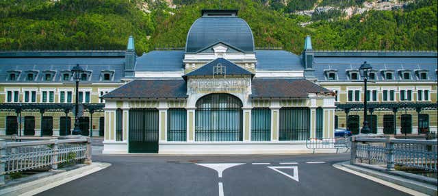 Visita guiada por la estación de tren de Canfranc en Canfranc Estacion