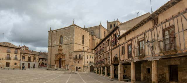 Visita guiada por la excolegiata de Santa Ana en Penaranda De Duero