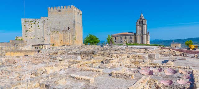 Visita guiada por la Fortaleza de la Mota en Alcala Real