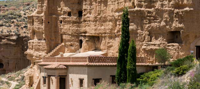 Visita guiada por las cuevas de Almagruz en Purullena