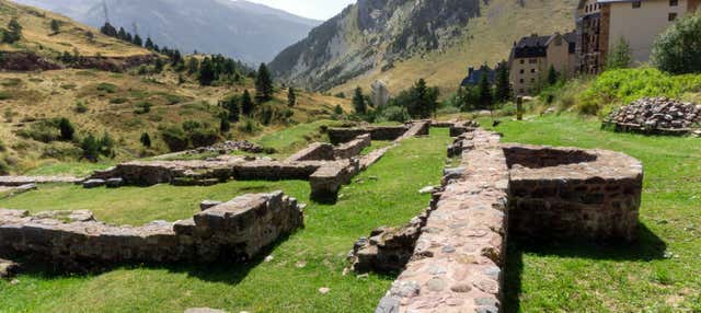 Visita guiada por las ruinas del Hospital de Santa Cristina de Somport en Candanchu